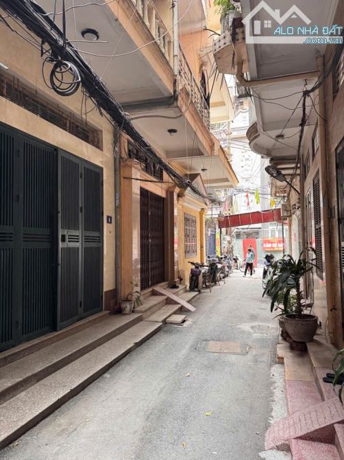 BÁN NHÀ DÒNG TIỀN 350tr/ năm VĂN QUÁN, 52m2, ô tô đỗ cửa. CHỈ HƠN 10 tỷ - 1