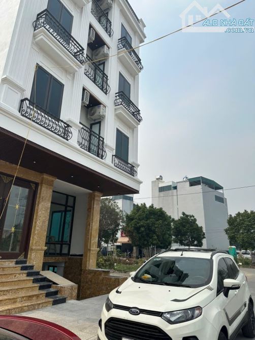 CHÍNH CHỦ NHỜ BÁN SIÊU PHẨM DUY NHẤT NHÀ LÔ GÓC 2 MẶT TIỀN, 3 MẶT THOÁNG, XÂY DỰNG 6 TẦNG - 12