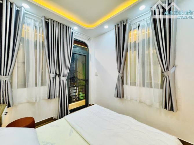 🔴 BT- GÓC 2 MẶT TIỀN-XH 🚘 ĐẬU CỬA-DT:33M2-2TẦNG-.TIỆN KINH DOANH ĐA NGÀNH NGHỀ.NHỈNH: 5 - 15