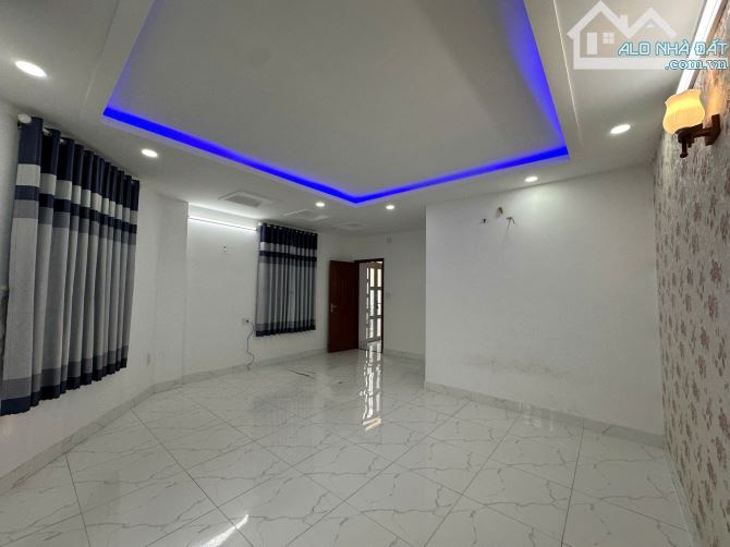 BÁN NHÀ 5 TẦNG 90,3M2, CĂN GÓC 2 MẶT TIỀN HẺM 6M TỈNH LỘ 10, P,BÌNH TRỊ ĐÔNG - 15