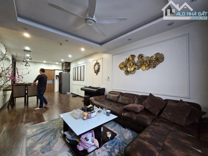 Bán căn hộ chung cư OCT2 xuân phương, nội thất đẹp, diện tích rộng - 2