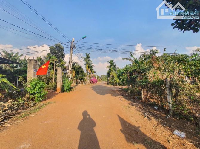 🅿️❇️ĐẤT EANAO A, XÃ EATU, GẦN SÂN BÓNG, HẺM NGUYỄN XUÂN NGUYÊN, 1,850 TỶ, 5mx50m❇️ - 2