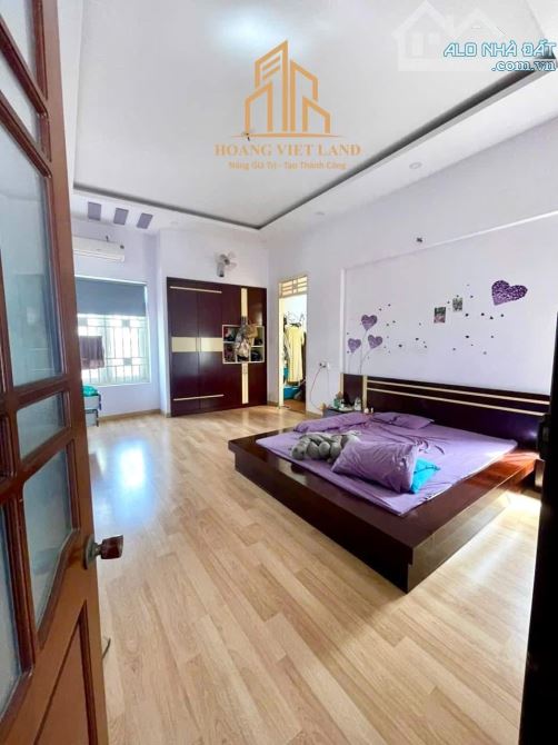 BÁN NHÀ MÊ MẶT TIỀN ĐƯỜNG NGANG LÊ THÁNH TÔNG. DT 7,5x23m - 2