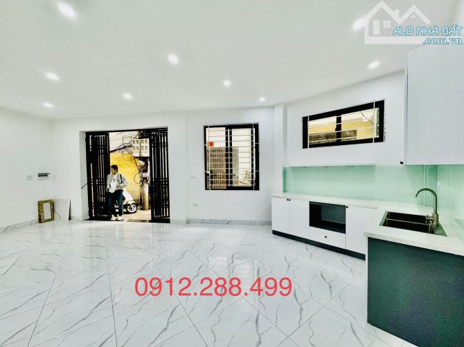 BÁN NHÀ KIM NGƯU 52m - XÂY MỚI - THANG MÁY - NGÕ Ô TÔ - 2