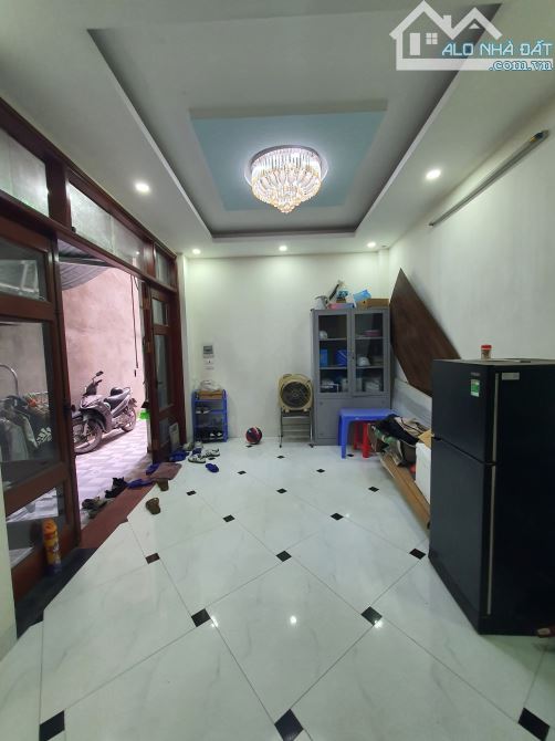 BÁN NHÀ KHU TRẦN THỦ ĐỘ , ĐÔ THỊ PHÁP VÂN . MT39 M . DT 724M . ĐẢNG CẤP - 2