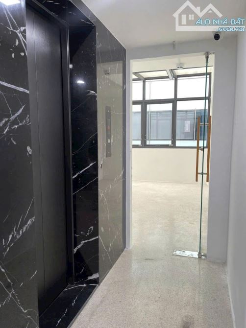 Bán nhà Lê Thánh Tôn F.Bến Nghé Q1 hẻm 5M nở hậu phía sau 6m 10 phòng Giá 32 TỶ - 2