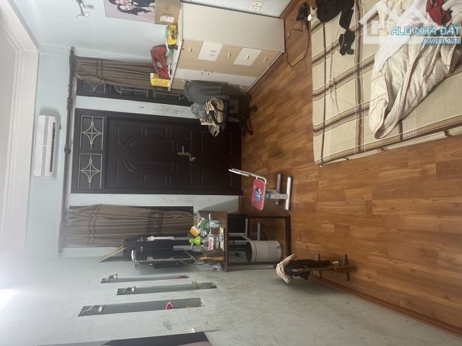 B.ÁN NH.À SÁT OTO ĐỖ - DÂN XÂY - CỘT CHỜ LÊN TẦNG - 148 Thịnh Hào 1: 30 m 4 tầng 5.95 tỷ. - 2