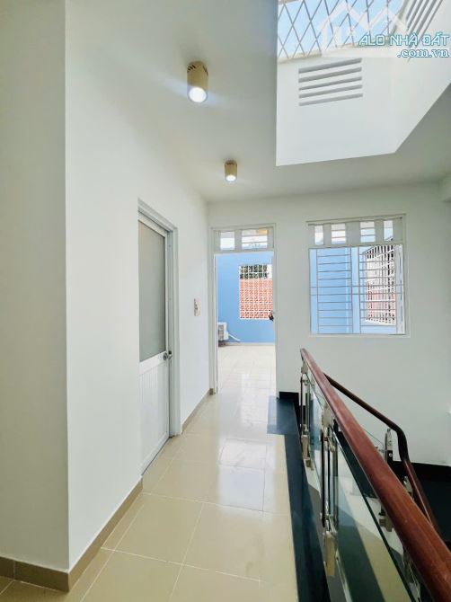 Nhà Mặt Tiền Quận 2 Phường An Phú Diện Tích : 5x20m Trệt 2 Lầu Sân Thượng Giá 24,8 Tỷ TL - 2
