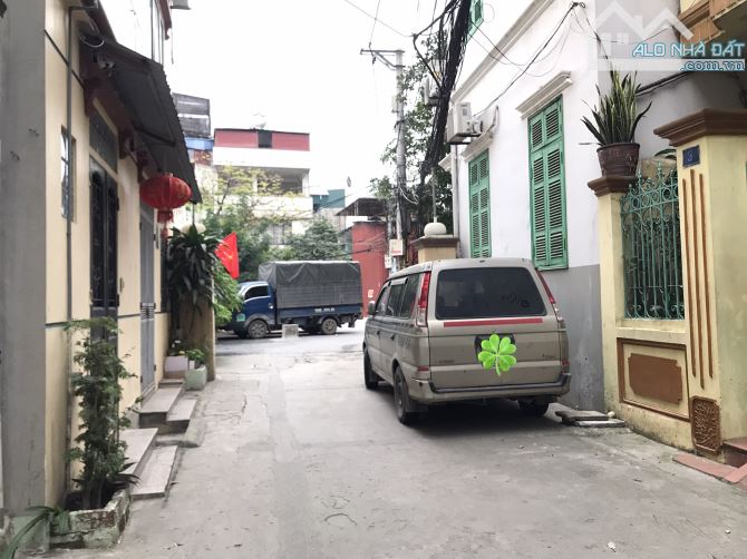 Trung tâm quận Hà Đông. Bán nhà 2 tầng. Ô tô tránh, 2 thoáng, 59m, mt 5.4m,13 tỷ - 2