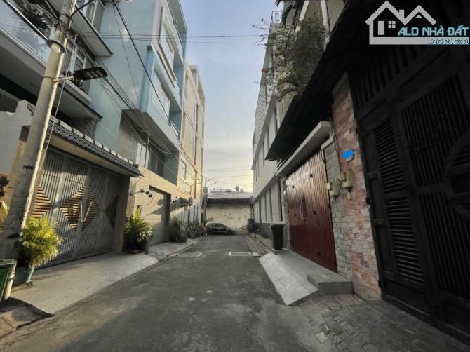 ĐẤT THỔ CƯ SÁT TRUNG TÂM THƯƠNG MẠI GIGAMAIl - (4.5X20) 90 M2 CÔNG NHẬN ĐỦ - HẺM XE TẢI. - 2