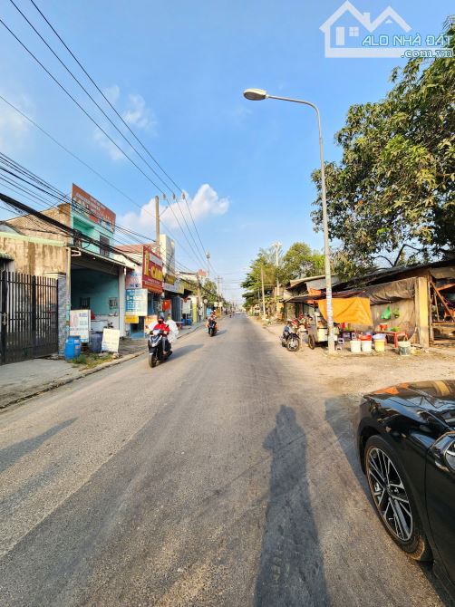 QUÁ HỜI__7Tỷ200__244m2 (10x25)__Nhà mặt tiền kinh doanh đường Thanh Niên__gần Liên Huyện - 2