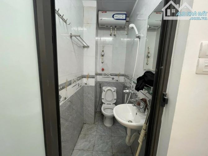 BÁN CCMN PHỐ NGUYỄN NGỌC VŨ 66m2 - 6 TẦNG THANG MÁY - GẦN NGÕ OTO - PCCC ĐỦ 18 TỶ - 2