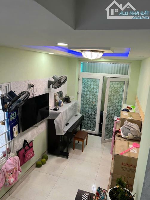 Gần MT nhà 1/ Nguyễn Văn Khối P8. 4mx8m xây 1Lầu 2PN2WC, giá rẻ 3,2 tỷ còn TL - 2