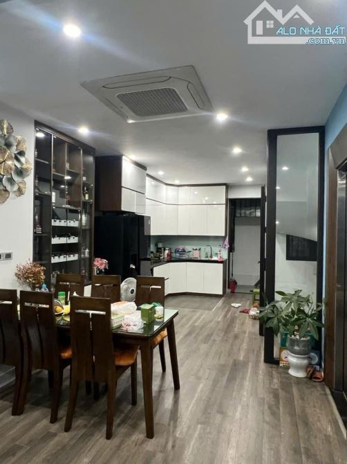 Mặt phố Hoàng Ngọc Phách Mt vip 5.1m vỉa hè 3m, KD nhà đẹp, 44m2*4t, 17.8 tỷ - 2