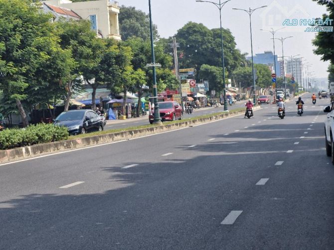 BÁN NHÀ MẶT TIỀN ĐƯỜNG LÊ VĂN VIỆT,QUẬN 9 ,710M2 , 97 TỶ - 2