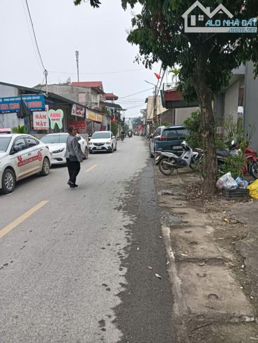 Đường thông ô tô rộng 4m. Cách đường Lê Hữu Tựu 30m - 2