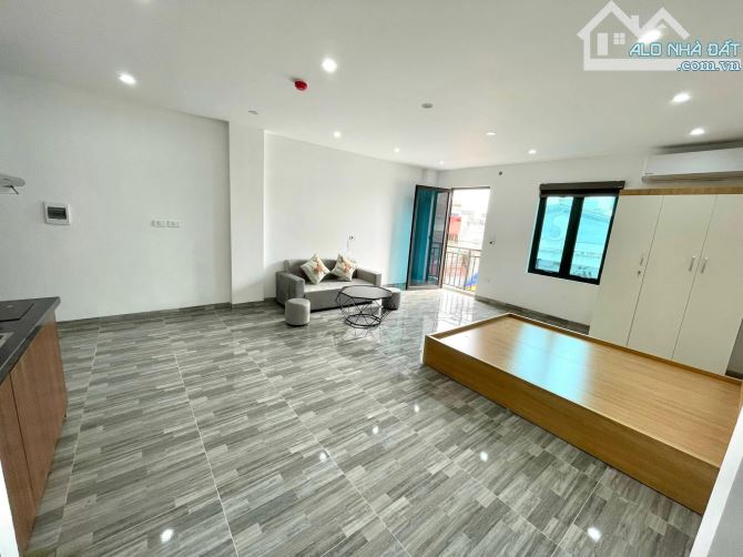 Bán toà CCMN phố Tam Khương 90m 7T thang máy 20m ra phố 23.5 tỷ - 2