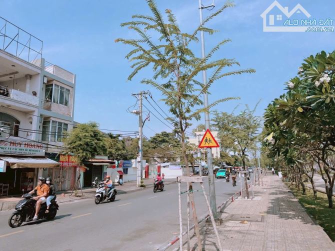 Nhà 4x14 đúc 3 tấm MT đường Tầm Vu, đối diện công viên bờ sông Thanh Đa, Bình Thạnh - 2