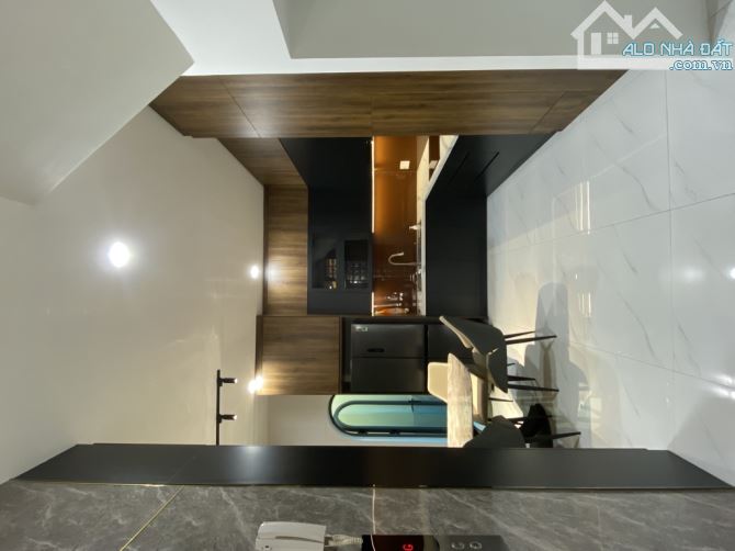 Nhà cực phẩm 5 tầng hiện đại, có thang máy , nội thất xịn xứng tầm gia chủ - 2
