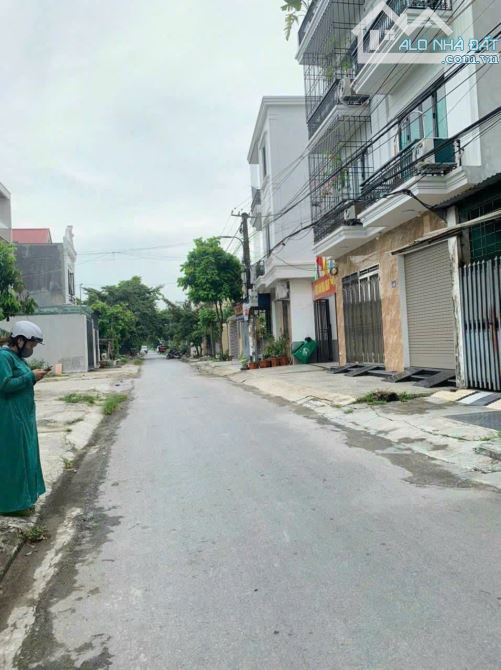 Bán lô đất tuyến 4 phân lô Bãi Huyện 100m giá 2,5x tỷ - 2