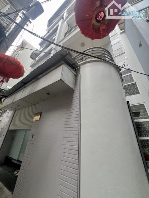 BÁN GẤP NHÀ NGỌC LÂM- LÔ GÓC-70m2-MT 5,6M- 3 Mặt thoáng chỉ 9,7Tỷ Tl - 2