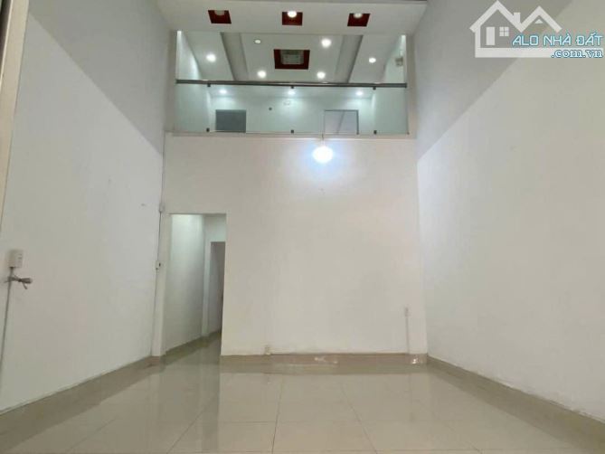 BÁN NHÀ SÁT TRUNG TÂM HÀNH CHÍNH Q.2 – XE HƠI VÀO NHÀ – 107M² – CHỈ 8.25 TỶ - 2