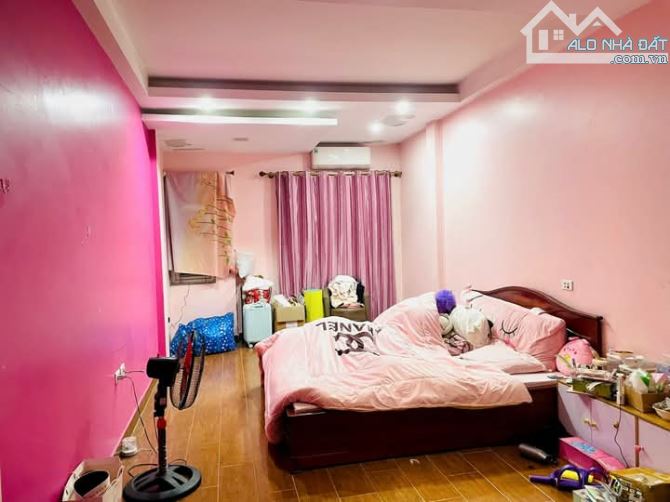 Cho thuê nhà ngõ phố Phùng Chí Kiên Cầu Giấy 33m x 5 tầng, giá 14tr/tháng - 2