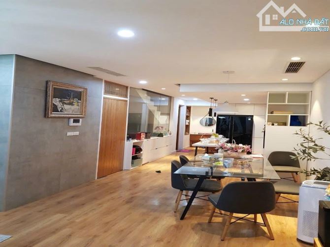 BÁN NHÀ PHỐ NGUYỄN HUY TƯỞNG- THANH XUÂN- PHÂN LÔ- OTO ĐÔ CỬA- THANG MÁY- 70m2- 28.8tỷ - 2