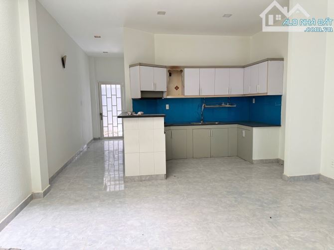 Nhà 1 Trệt 2 Lầu MT Đường Số 3 Ngay Chợ Đo Đạc,Q2 DT:96m2(4,8mx20m) Giá 27,5 Tỷ TL - 3