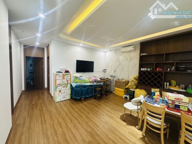 🎉🎉🌹CƠ HỘI ĐẦU TƯ SINH LỜI CỰC HẤP DẪN – NHÀ 4 TẦNG KINH DOANH SPA DOANH THU 400 TRIỆU - 3