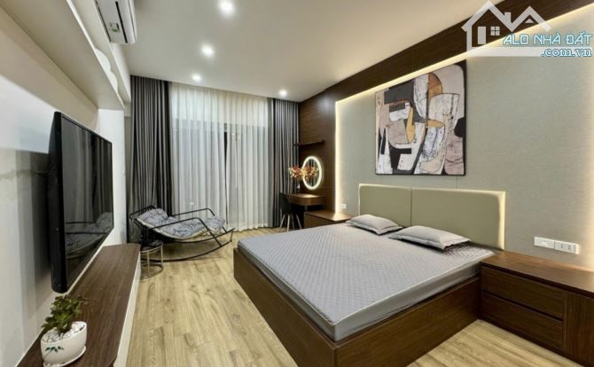 HIẾM - NAM TỪ LIÊM- LÔ GÓC- FULL NỘI THẤT XỊN - Ở NGAY- 4PN - 3WC - 3