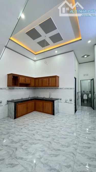 HÀNG HOT💥💥300TR CÓ NHÀ LẦU SỔ RIÊNG, NGỘP NGÂN HÀNG BÁN CĂN NHÀ 5.5x19 - 3