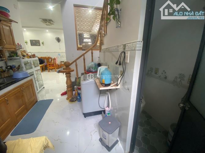 BÁN CĂN NHÀ ĐẸP 92m2 ĐƯỜNG 30/04 PHƯỜNG RẠCH DỪA  TPVT GIÁ TỐT CHỈ 4 TỶ CÓ BỚT - 3