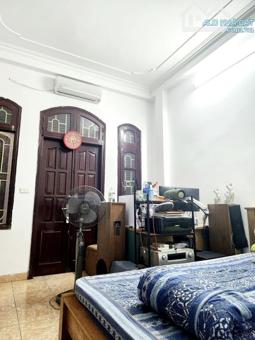 Bán Gấp! Pháo Đài Láng - Đống Đa, nhà đẹp, gần ô tô, 41m2, 5 tầng, 7.5 tỷ - 3