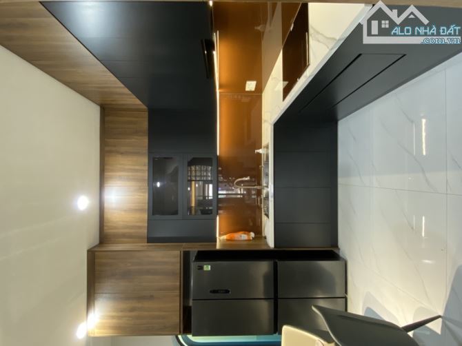 Nhà cực phẩm 5 tầng hiện đại, có thang máy , nội thất xịn xứng tầm gia chủ - 3