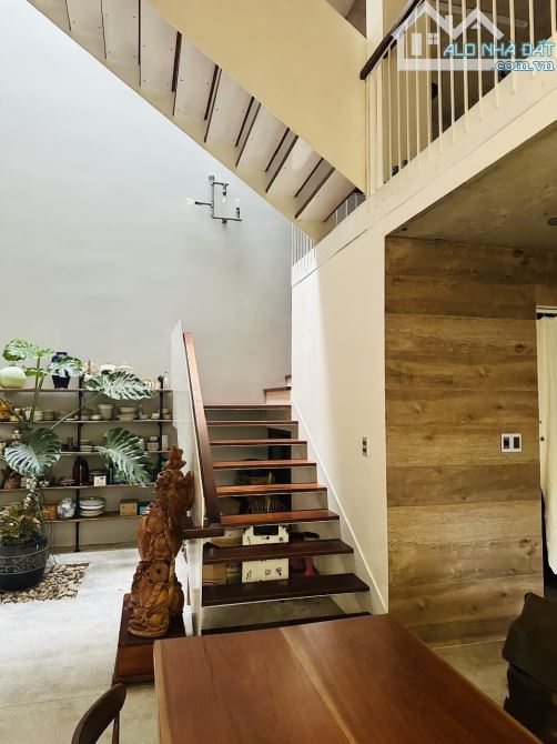SIÊU PHẨM - BIỆT THỰ 3 TẦNG - CĂN GÓC - TT HẢI CHÂU - DT 130M2 - NGANG 9m - 3