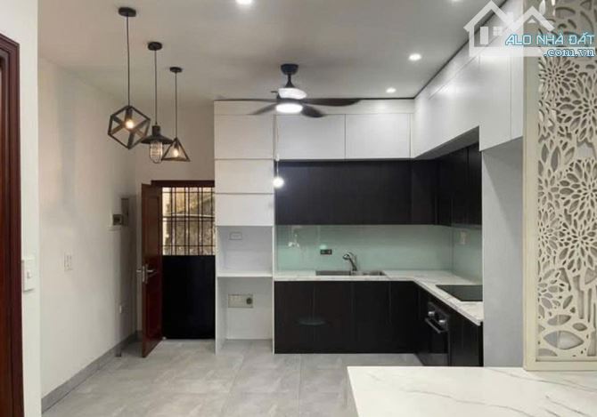 SIÊU PHẨM PHÂN LÔ PHỐ BÙI HUY BÍCH, HOÀNG MAI, 60M2x5T, GIÁ 16 TỶ, SÁT QUẬN ỦY HOÀNG MAI - 3