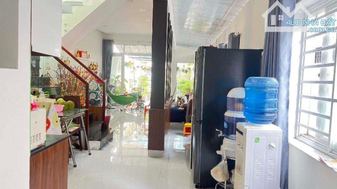 Bán nhà trục đường Lê Văn Việt - 125m2 - 3 tầng - 7.5 tỷ - 3