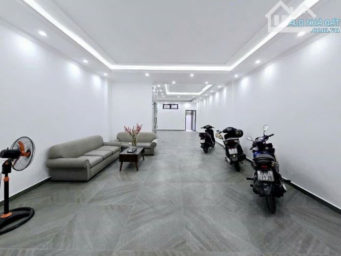 Bán nhà   Phùng Chí Kiên Cầu Giấy 50m2, oto , thang máy,đẹp long lanh, 14 tỷ 6 - 3