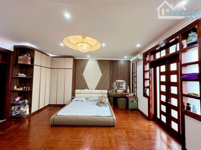 Bán nhà Tạ Quang Bửu, Hai Bà Trưng, phân lô, vỉa hè 5m, ôtô tránh, xây CCMN, 112m2 KCBT. - 3