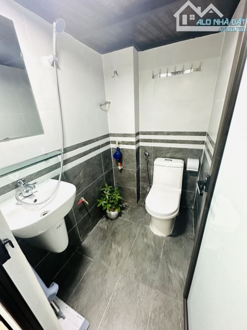Bán toà CC Mini, phố Phan Chu Trinh, dt 95m2, 7t, giá bán 25 tỷ. Doanh thu 140tr/th. - 4