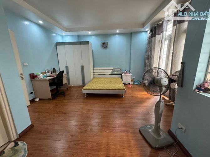 Giá Tốt! Tứ Liên, Tây Hồ - Đường Ô tô tránh - Kinh Doanh - 70M2 - 5 Tầng - 5,4M MT-18 Tỷ - 4