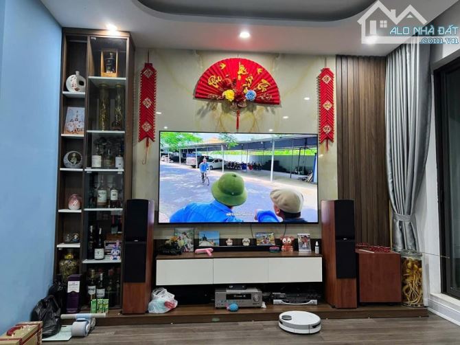 Mặt phố Hoàng Ngọc Phách Mt vip 5.1m vỉa hè 3m, KD nhà đẹp, 44m2*4t, 17.8 tỷ - 4