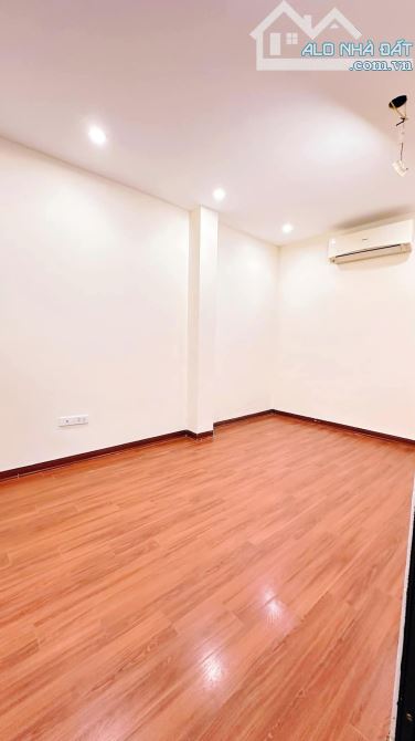 Gấp! Nhà Ngõ 394 Mỹ Đình 58m² 5 tầng MT 6m . Gần Ô TÔ.  Ngõ rộng.  Nhỉnh 11 tỷ - 4