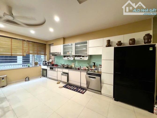 BÁN NHÀ NGUYỄN VIẾT XUÂN - THANH XUÂN - LÔ GÓC 3 MẶT THOÁNG - 6 TẦNG - KINH DOANH ĐỈNH - 4