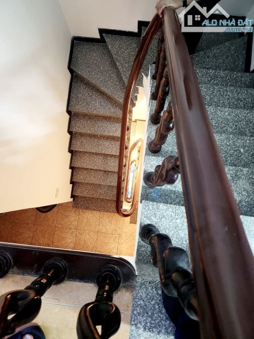 Bán Gấp! Pháo Đài Láng - Đống Đa, nhà đẹp, gần ô tô, 41m2, 5 tầng, 7.5 tỷ - 4