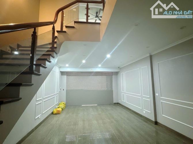 Siêu Phẩm Đường 18M Mỗ Lao, Ô tô Vào Nhà, Kinh Doanh, Văn Phòng, Nhà Đẹp Ở Luôn. - 4