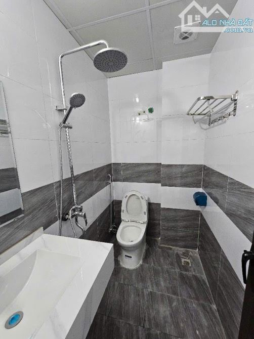 Bán nhà Kim Giang dân xây 30m 5 tầng gầnKĐT Đại Kim gần ô tô tiện ích sẵn giá 6.2 tỷ - 4
