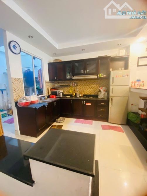 9 tỷ xíu, LẠC LONG QUÂN ,HỒNG LẠC, HẺM NHỰA XE HƠI, 4 TẦNG , 80M2(NGANH 5.5 x15m) - 4