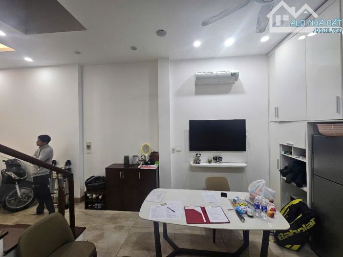 Cần bán gấp nhà phân lô phố Phạm Tuấn Tài 45m2, 4T, ngõ ô tô tránh - 4